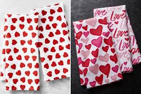 دستمال کاغذی قلبی