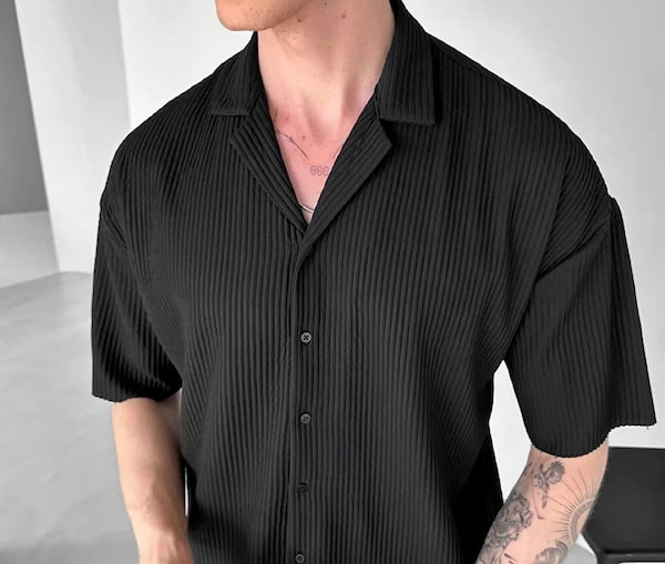 پیراهن مردانه مشکی با دوخت تمیز و پارچه مرغوب