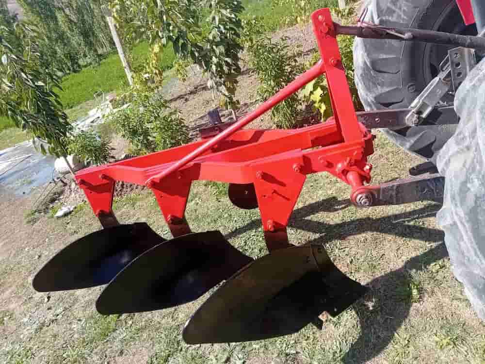 تصویر 1 از گاوآهن فرگوسن سامانه کلاسیک برای شخم با حداکثر توان