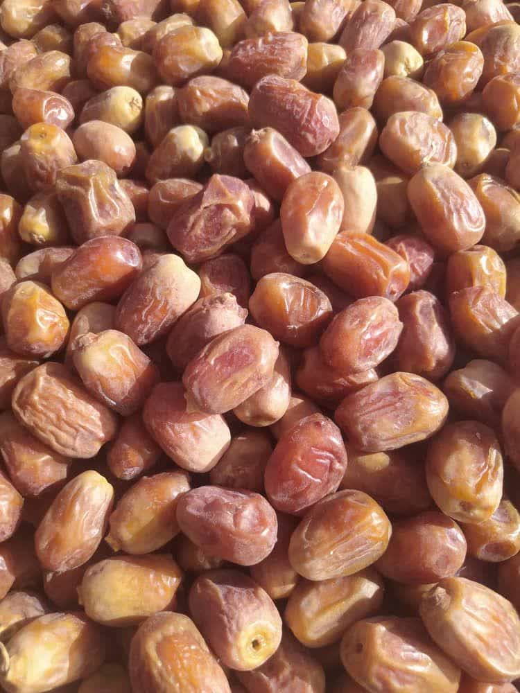 تصویر 1 از خرما زاهدی قیرکارزین تناژ نامحدود داخلی صادراتی بهترین کیفیت مناسب بازار افغانستان وپاکستان