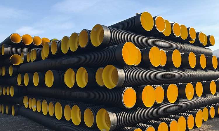 لوله پلی اتیلن یک و یک چهارم صنعتی مناسب انتقال مواد شیمیایی