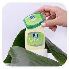 تصویر 3 از وازلین حاوی ویتامین ای ضد ترک و خشکی