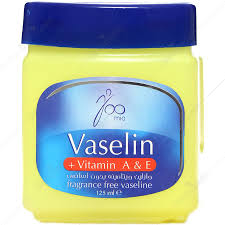 وازلین داروکده فرمول سبک و بدون چربی اضافی