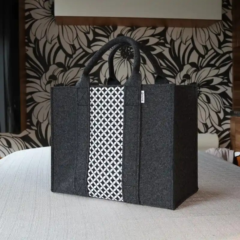 تصویر 4 از کیف نمدی تولید خانگی با کیفیت بالا مناسب برای استفاده روزانه