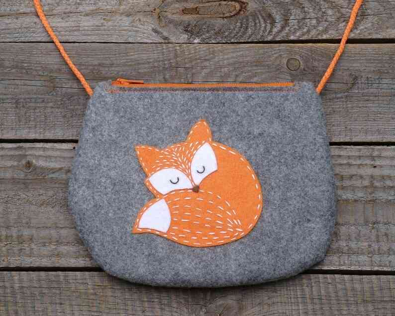 تصویر 2 از کیف نمدی کودک در رنگ های متنوع و طرح های دوست داشتنی