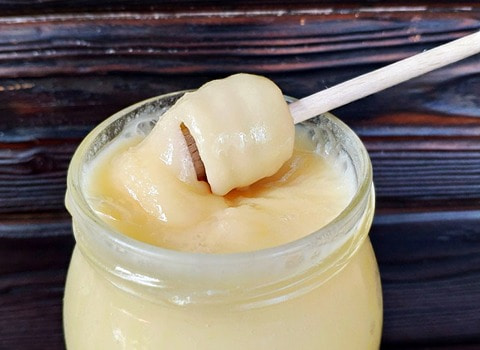 تصویر 4 از عسل سفید با بافت کرمی و رنگ روشن