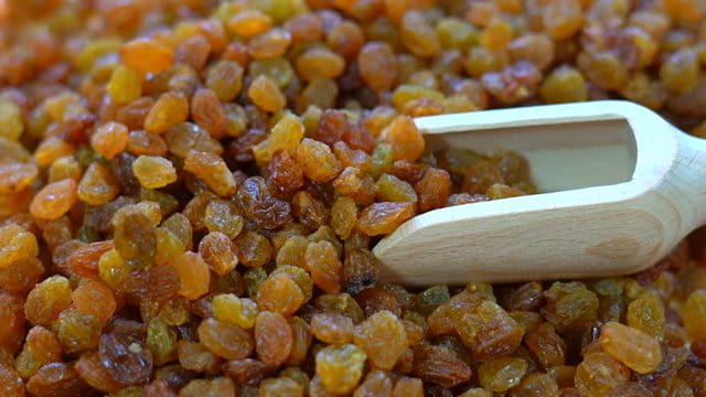 تصویر 1 از کشمش آفتابی مناسب صبحانه و میان وعده های سالم