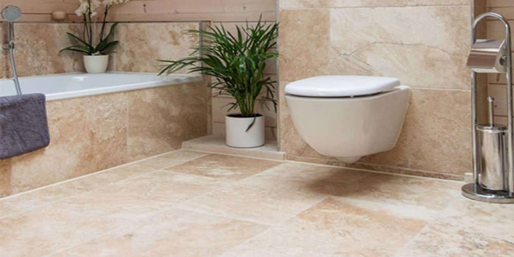 تصویر 2 از کاشی حمام کرمی براق با سطح صیقلی