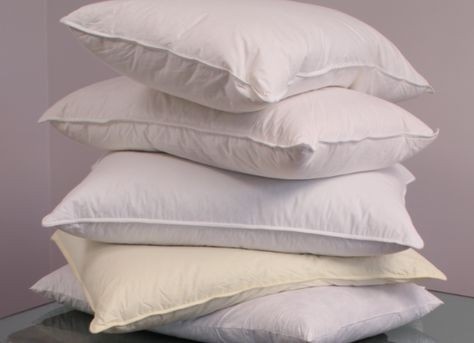 تصویر 1 از بالشت طبی با طراحی ارگونومیک برای حفظ راحتی بیشتر شانه ها در خواب