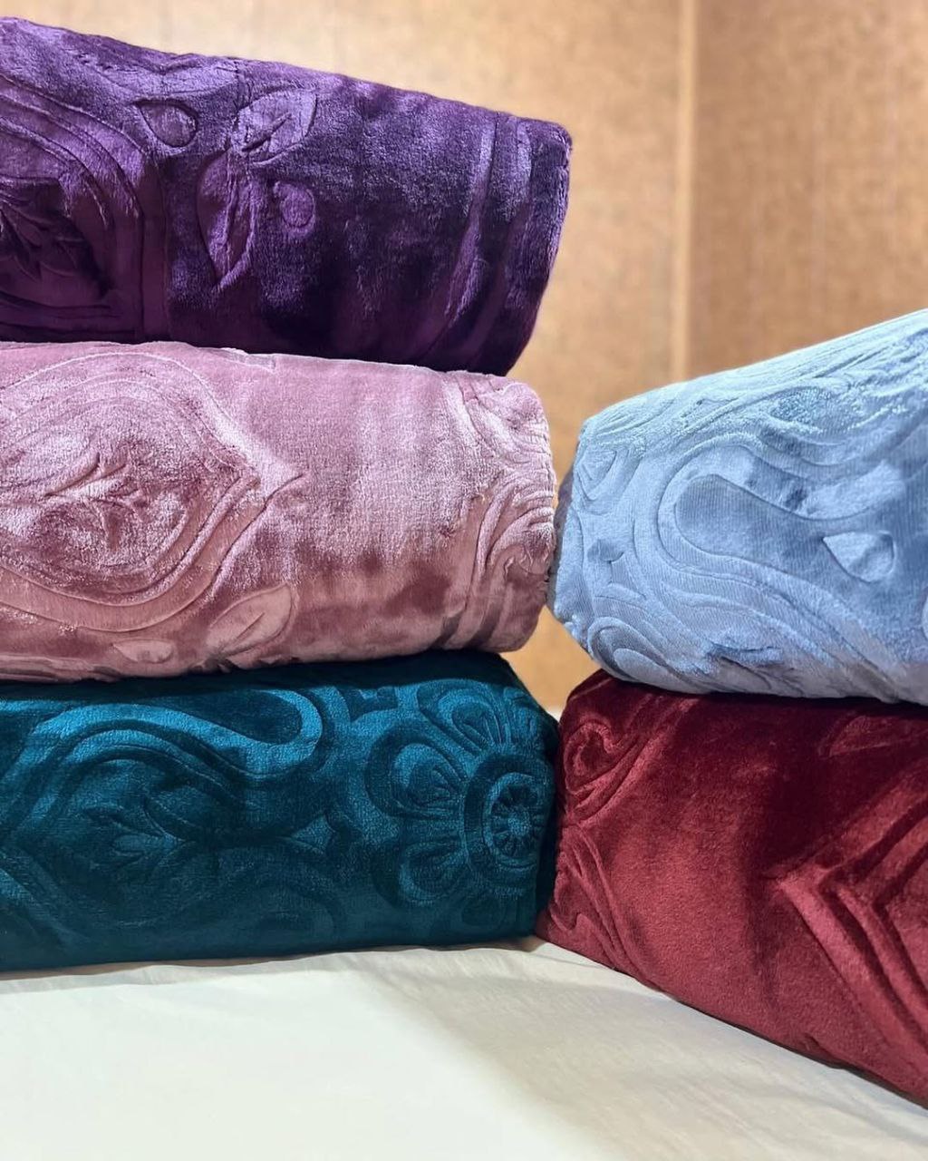 پخش عمده و قیمت به صرفه پتو نرمین طلایی تک نفره