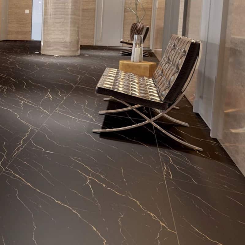 تصویر 4 از کاشی حمام مشکی طلایی با طراحی لوکس هندسی