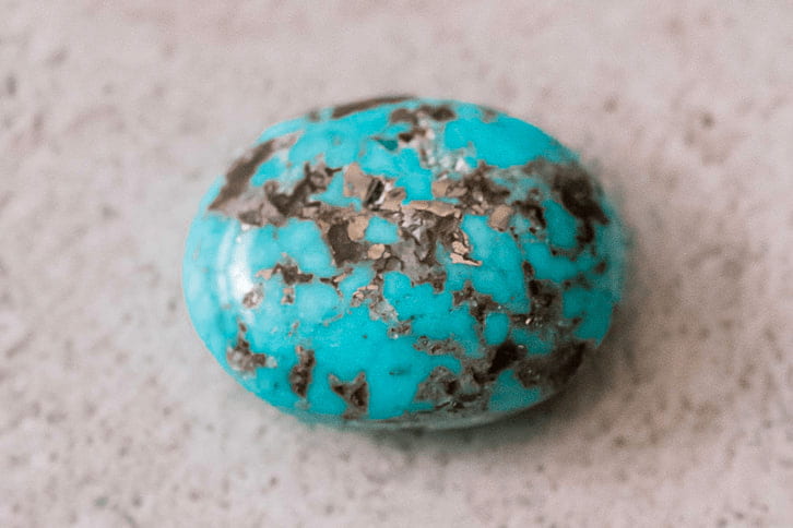 تصویر 4 از سنگ فیروزه اصل کرمان با درخشندگی طبیعی و طول عمر بالا