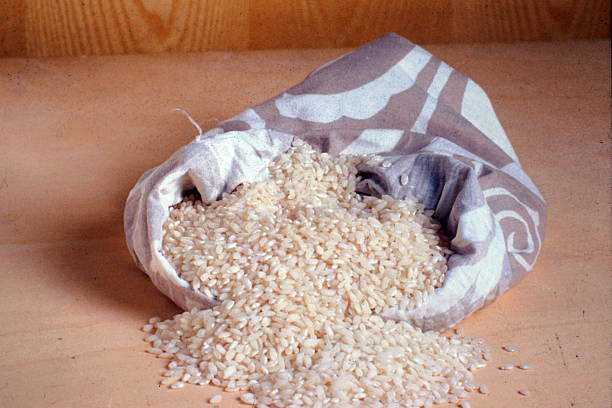 تصویر 1 از برنج کامفیروزی مرغوب برای غذای مجلسی