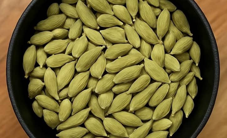 هل سبز پیور اسپایس با دانه های سالم و یکدست