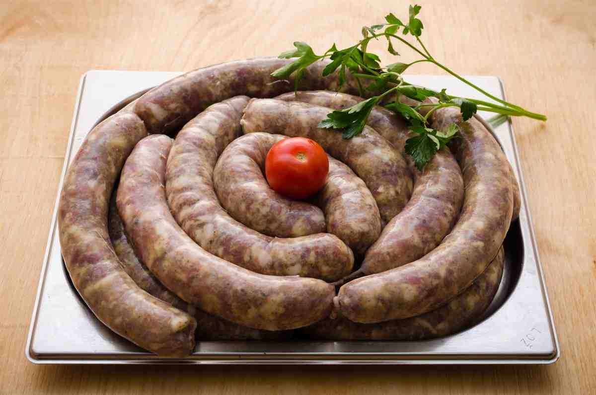 تصویر 4 از سوسیس بلغاری کلاسیک مخصوص طبخ هات داگ خیابانی با بافت ترد و دلپذیر