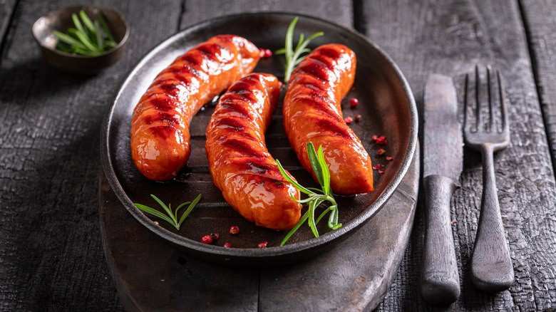 تصویر 3 از سوسیس دودی بلغاری ادویه دار مناسب برای کباب کردن در پیک نیک ها و دورهمی ها