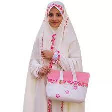 تصویر 3 از ست سجاده و چادر نماز رنگ‌ بندی متنوع با بافت مرغوب