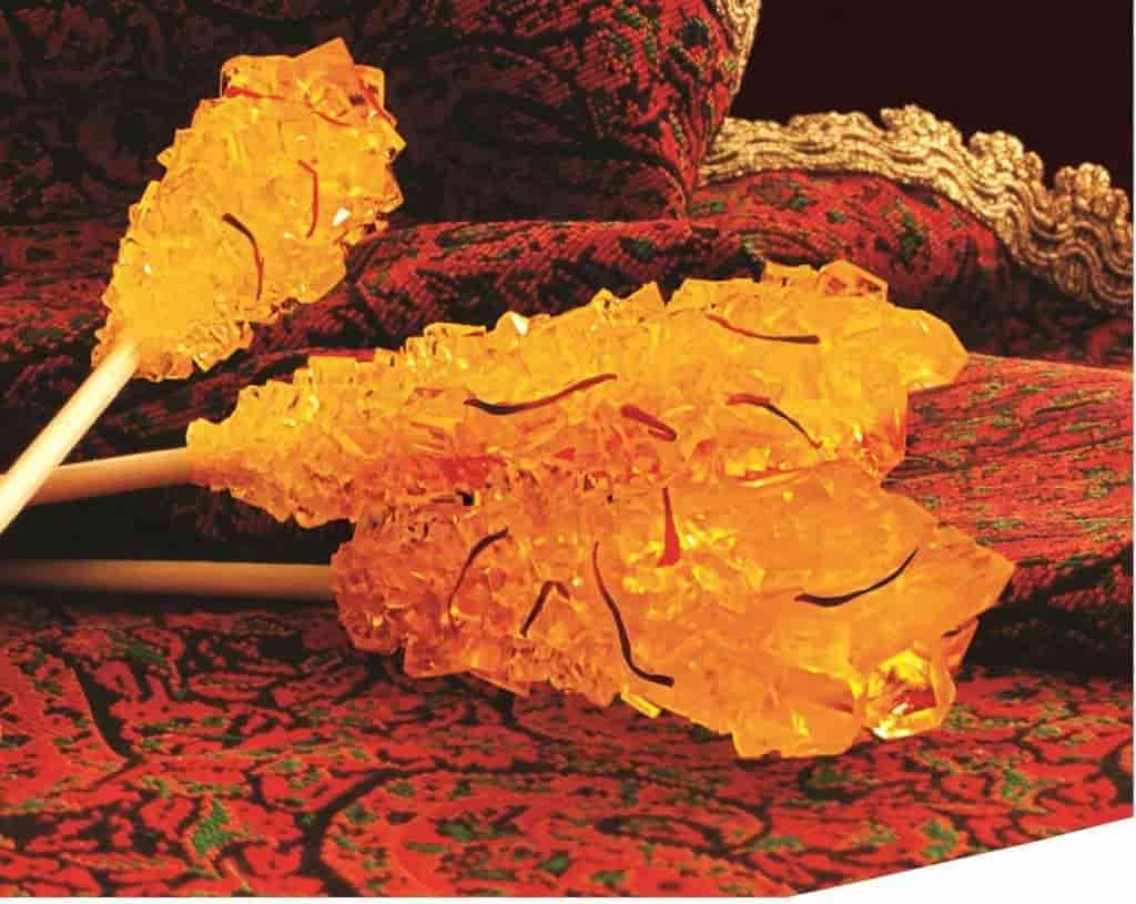 تصویر 4 از نبات زعفرانی چوبی سنتی با فرآیند تولید دستی