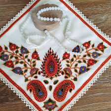 تصویر 1 از جانماز پته سفید بافت دست‌ ساز