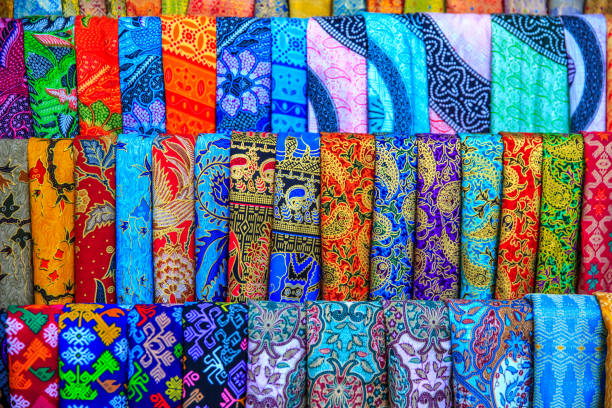 روسری دخترانه لطیف رنگ روشن ترندی امسال