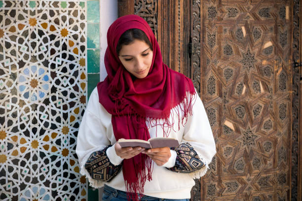 تصویر 3 از روسری دخترانه لطیف رنگ روشن ترندی امسال