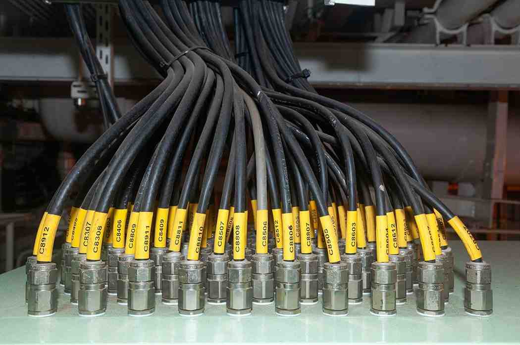 تصویر 4 از کابل افشان دیتا مناسب برای داشتن داده های مخابراتی پایدار