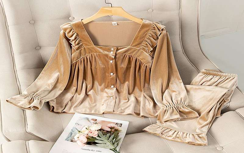 تصویر 2 از لباس راحتی زنانه برای خواب با تنوع رنگ ملایم و ترند