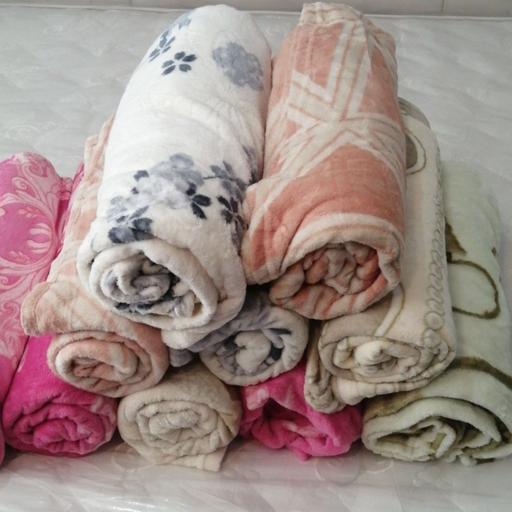 تصویر 1 از پتو مسافرتی اعلا با الیاف مرغوب و لطافت همیشگی