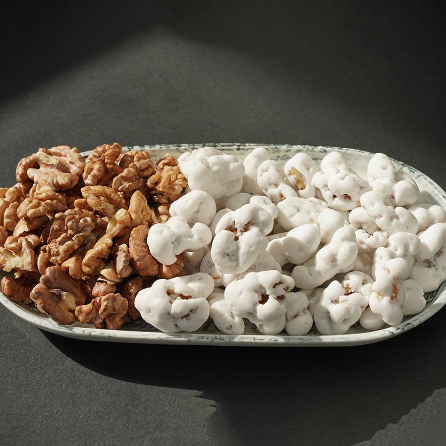 تصویر 2 از شکر پنیر گردویی سنتی اصیل سفره پذیرایی دلنشین