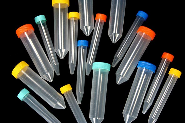 تصویر 1 از لوله آزمایشگاهی پلاستیکی شفاف مناسب آزمایش‌ های حساس