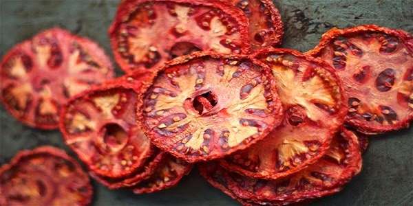 گوجه خشک آفتابی اسلایس شده مناسب سالاد و پاستا