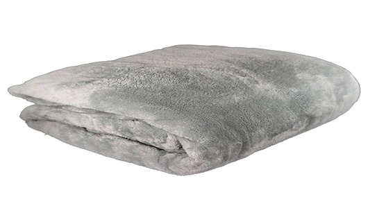 تصویر 4 از پتو طوسی ساده و مینیمال مناسب دکور مدرن