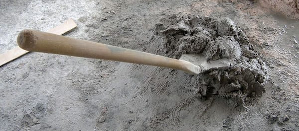 تصویر 1 از سیمان پرتلند تیپ 2 آبیک با دوام‌ بالا هیدراتاسیون آهسته