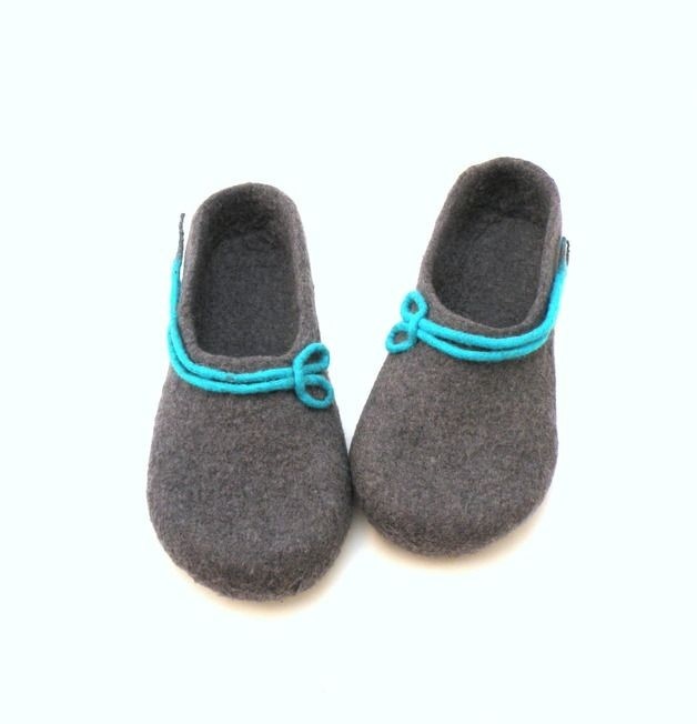 پاپوش نمدی در طرح های متنوع و دوخت محکم