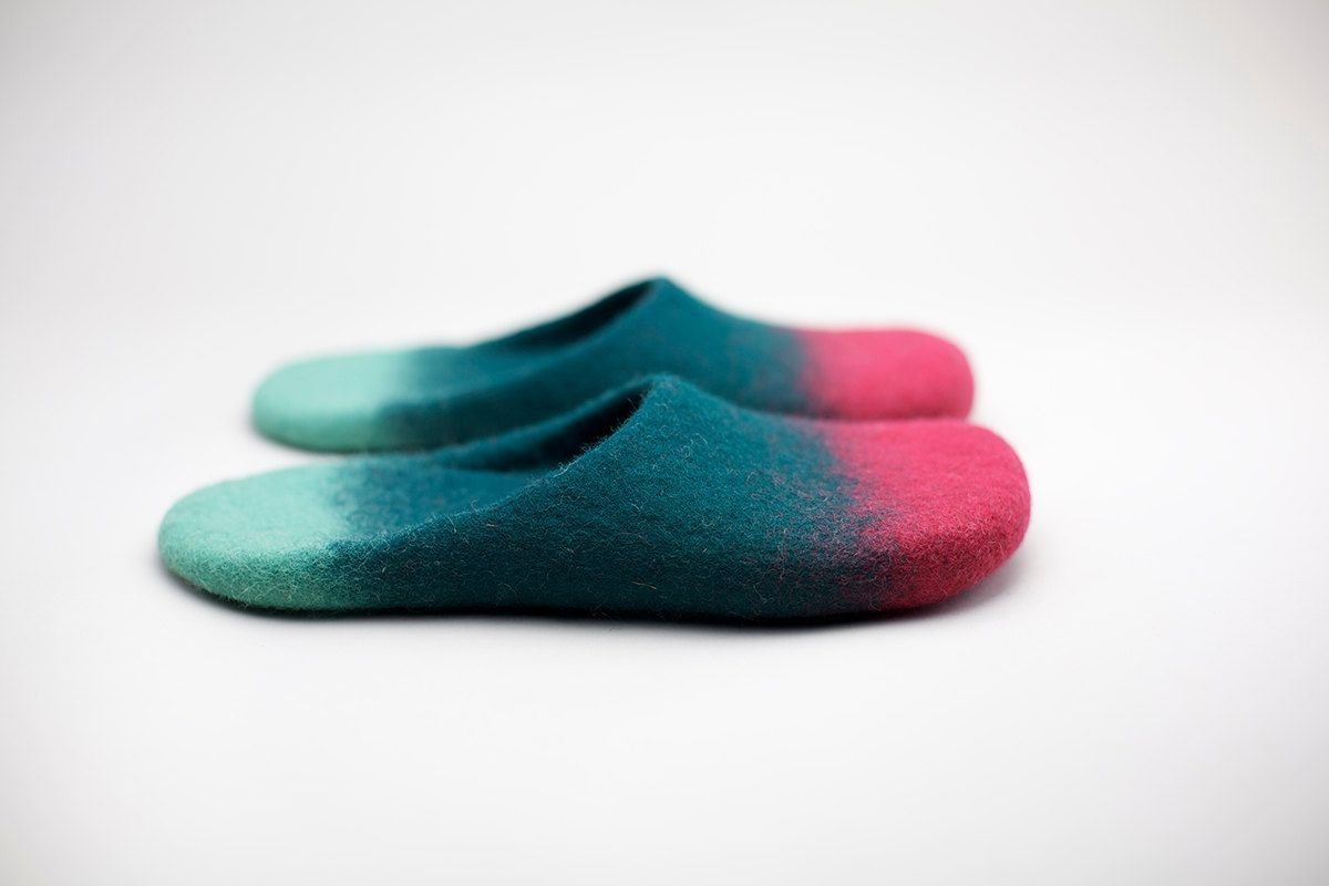 پاپوش نمدی مناسب هدیه دادن در مناسبت های خاص