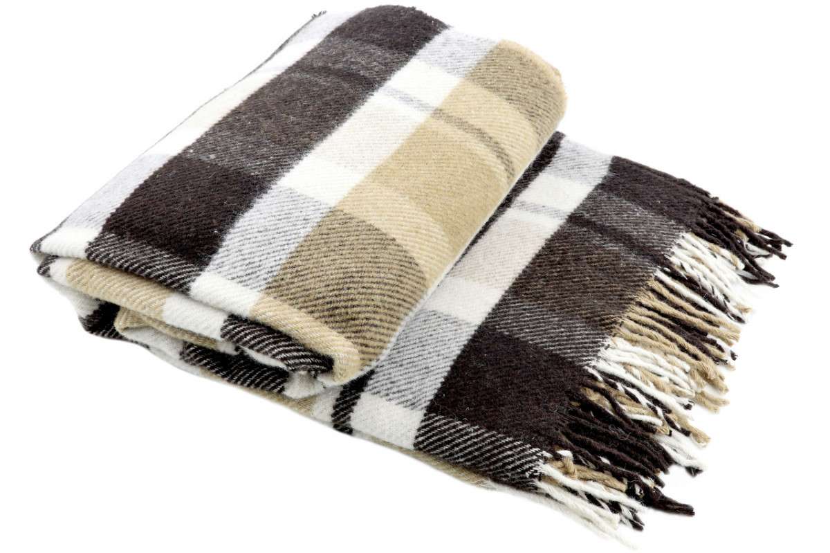 پتو چهار خونه قهوه ای مدرن مناسب دکور امروزی