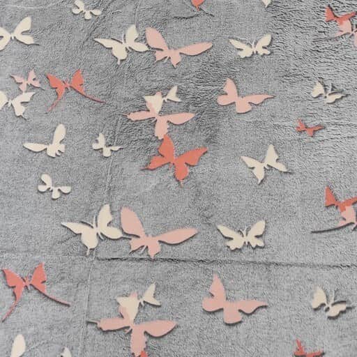 تصویر 4 از پتو شب نما پروانه با پارچه ضد حساسیت و لطیف