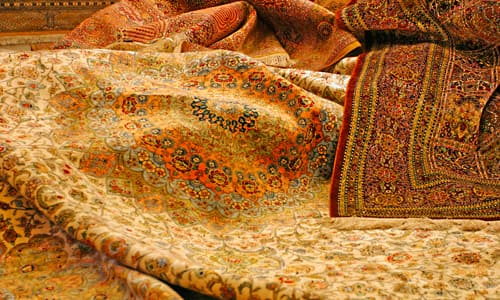 تصویر 1 از فرش ابریشم ایرانی ظریف نمایانگر شکوه بافت