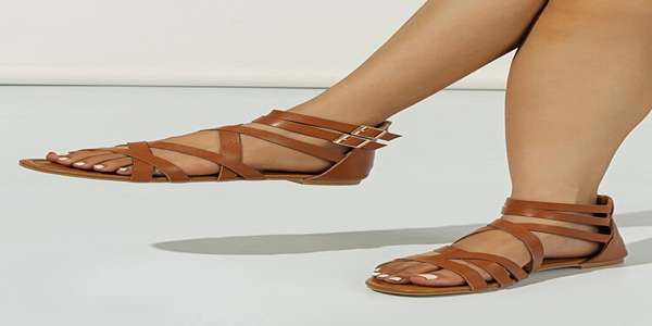 تصویر 3 از صندل چرم زنانه اصل مناسب استفاده روزمره