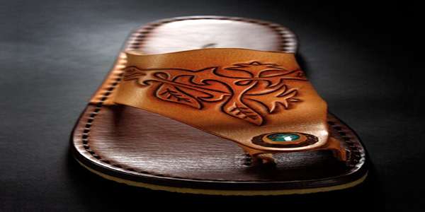 تصویر 4 از صندل چرمی زنانه قهوه ای سبک و راحت برای تابستان