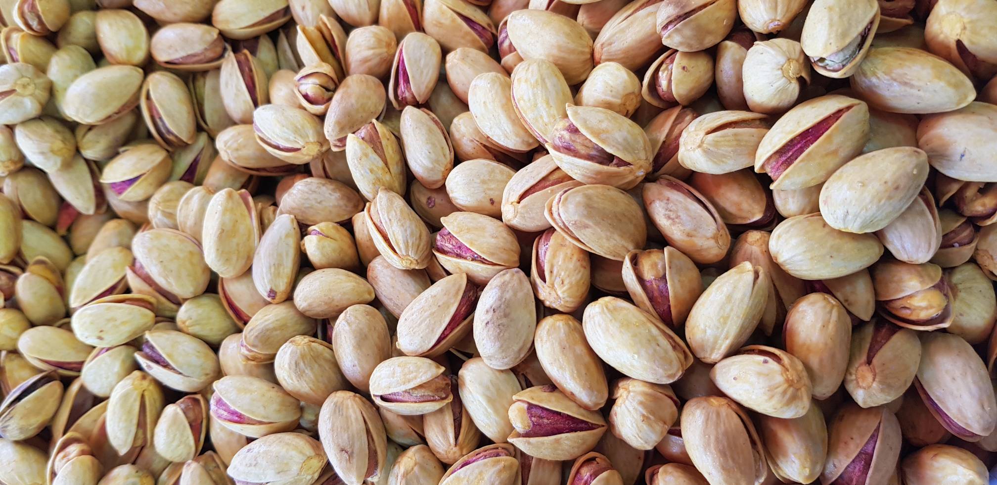 پسته احمد آقایی اعلا مناسب آجیل مخلوط و پذیرایی رسمی