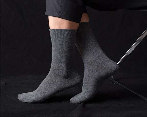 تصویر 4 از جوراب مردانه ساده ساختار سبک تنفس پذیر