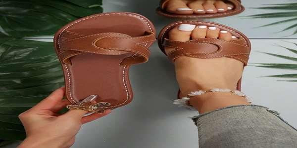 تصویر 1 از صندل چرم زنانه روفشی مناسب پیاده‌روی طولانی