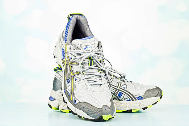 تصویر 3 از کفش ورزشی اسیکس پایدار مسیرهای سرعتی