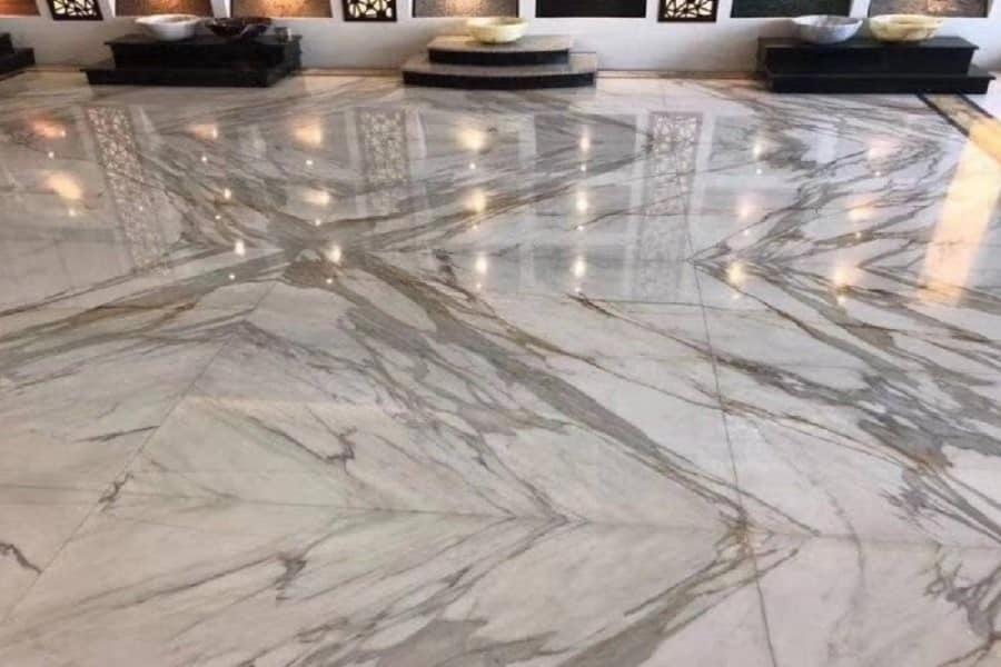 تصویر 4 از سنگ پلاک چینی کریستال با بافت صاف و شفافیت بالا