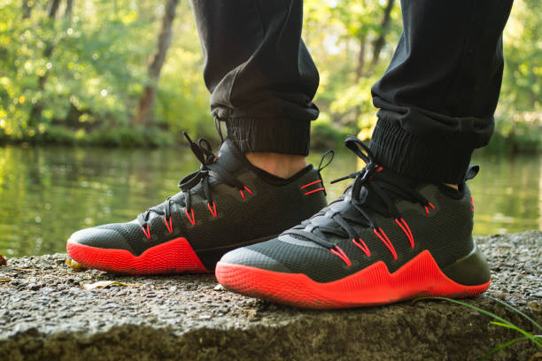 کفش ورزشی آندرارمور تنفس پذیر استفاده روزانه