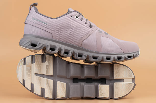 تصویر 4 از کفش ورزشی آندرارمور تنفس پذیر استفاده روزانه