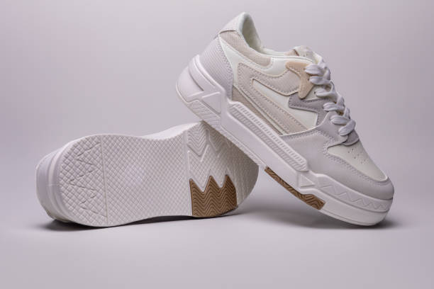 تصویر 4 از کفش ورزشی فیلا کلاسیک استایل اسپرت