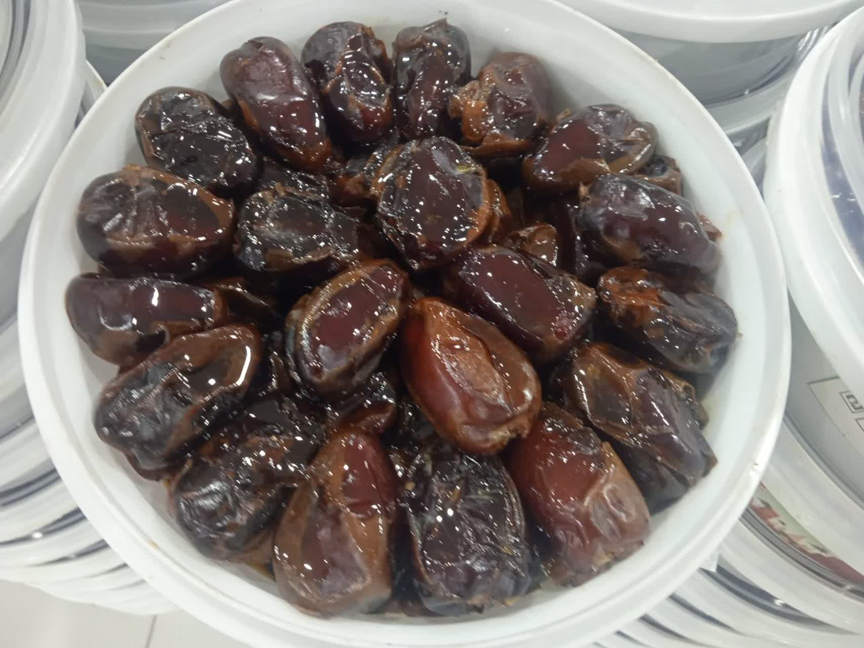 تصویر 2 از انواع خرما کبکاب با اصالت و کیفیت در هر دانه