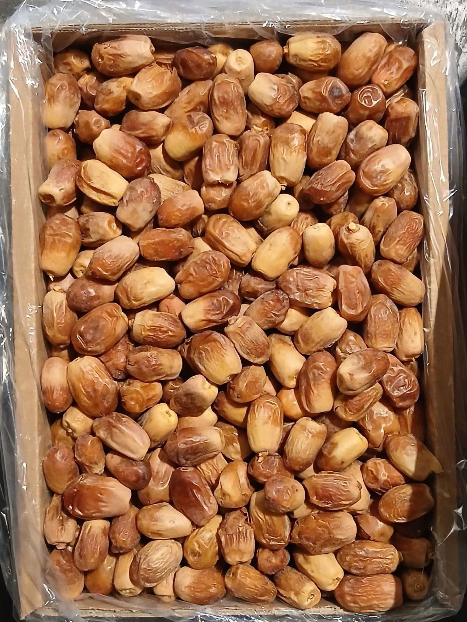 تصویر 2 از خرما زاهدی درجه یک فراشبند داخلی صادراتی تناژ نامحدود